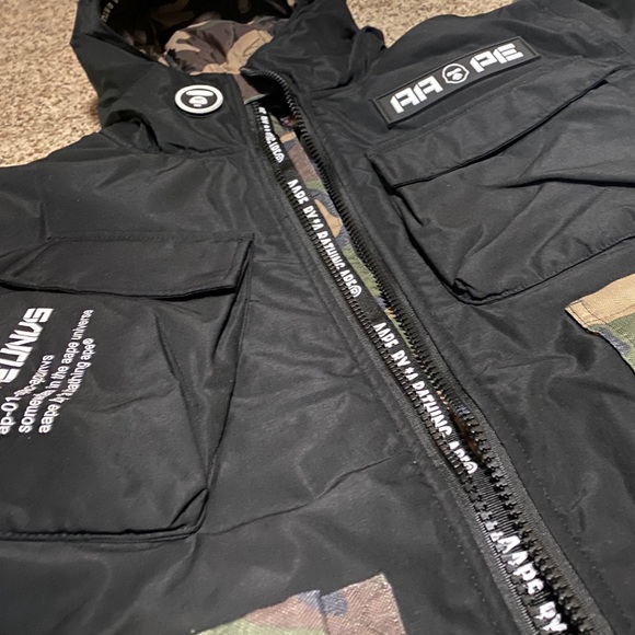 Aape by A Bathing Ape 2018 F/W collection jacket - Picture 7 of 9